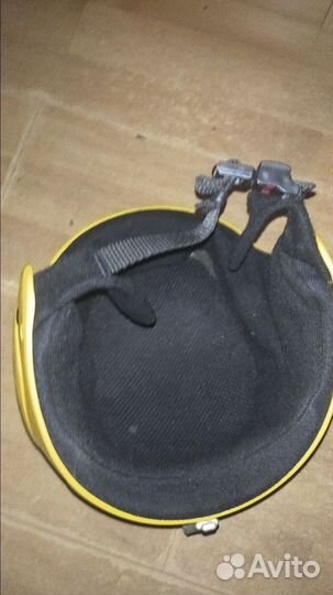 Шлем горнолыжный детский uvex