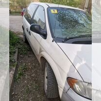 Chrysler Voyager 2.4 AT, 2001, 310 000 км, с пробегом, цена 210 000 руб.