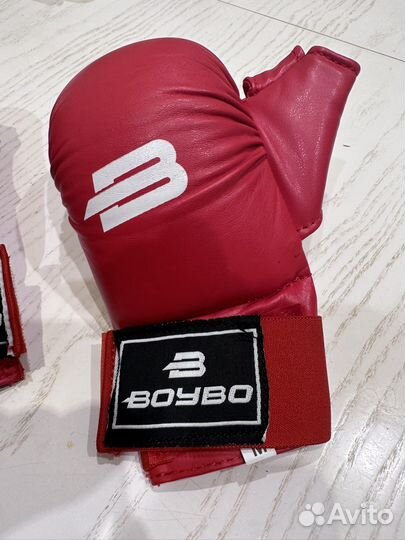 Накладки на руки для каратэ с защитой пальца