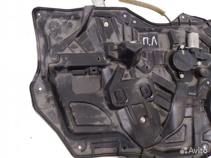 Стеклоподъемник передний левый Mazda 3 BL