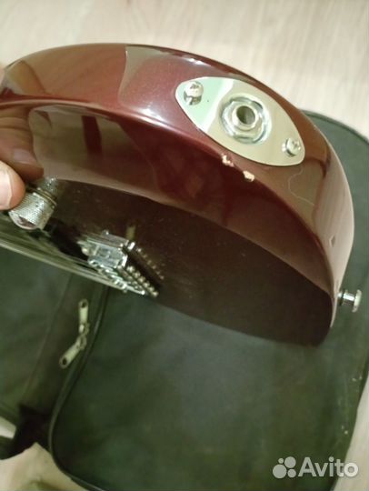 Электрогитара