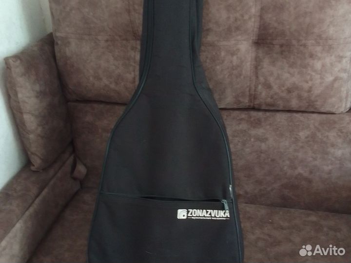 Классическая гитара yamaha c40