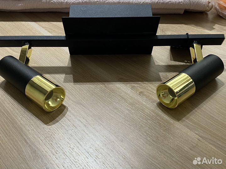 Светильник потолочныйновый