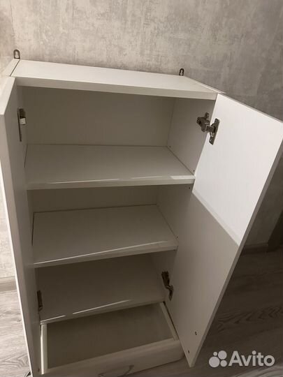 Шкаф для ванной подвесной