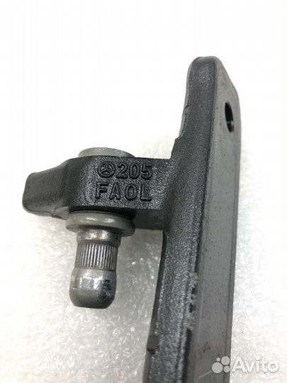 Петля двери передняя левая Mercedes-Benz Glc Coupe