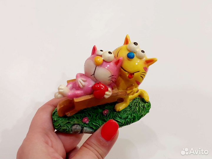 Статуэтка коты