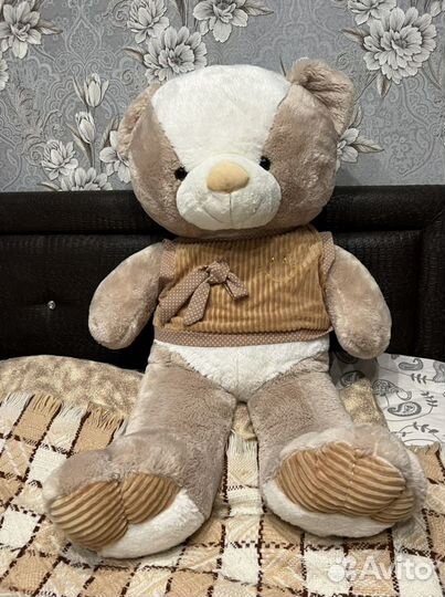 Плюшевый медведь