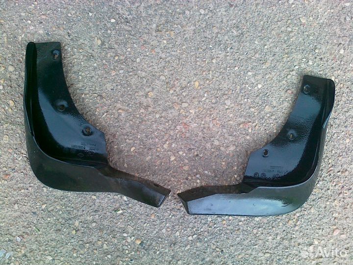 Брызговики передние для рено дастер