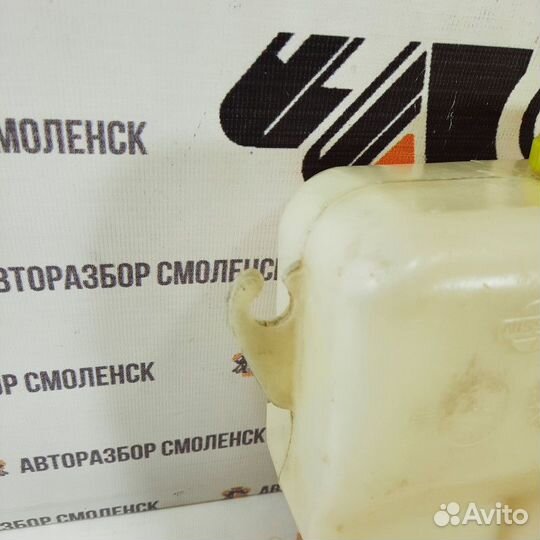 Бачок расширительный Nissan Primera