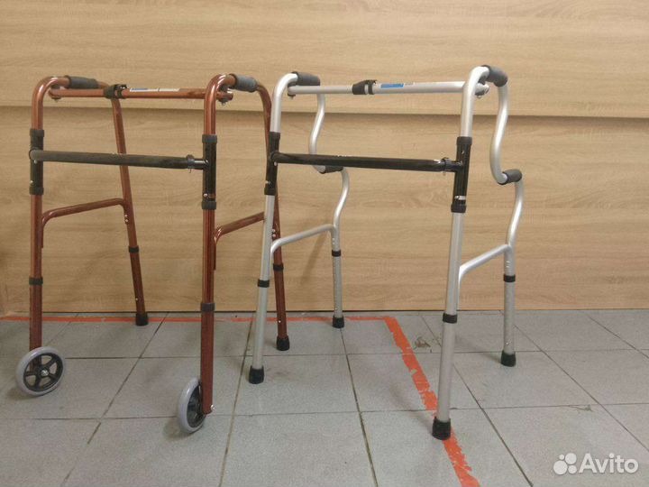 Аренда костылей, колясок, ортезов, ходунков