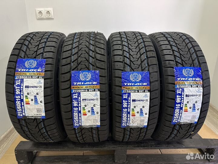 Tri Ace Snow White II 215/60 R16 99
