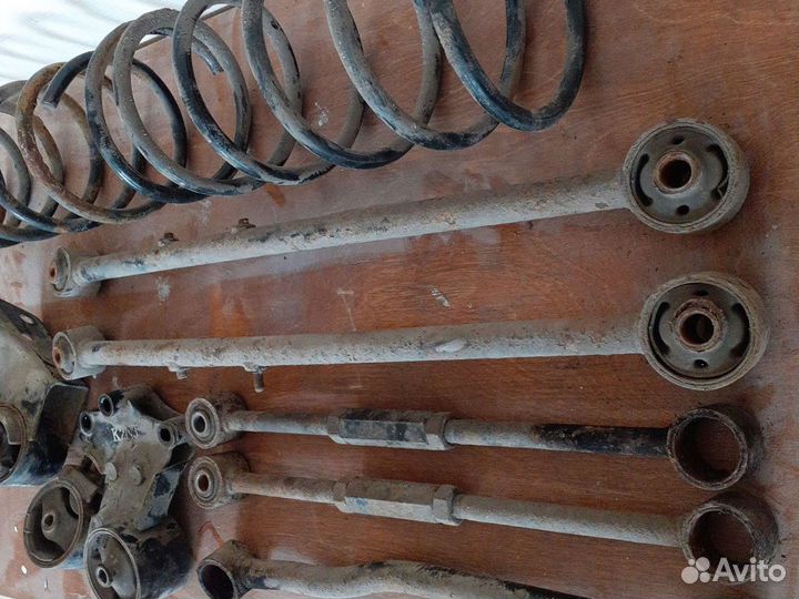 Kia Spectra задние рычаги