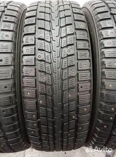 Dunlop SP Winter Ice 01 215/60 R17 118T