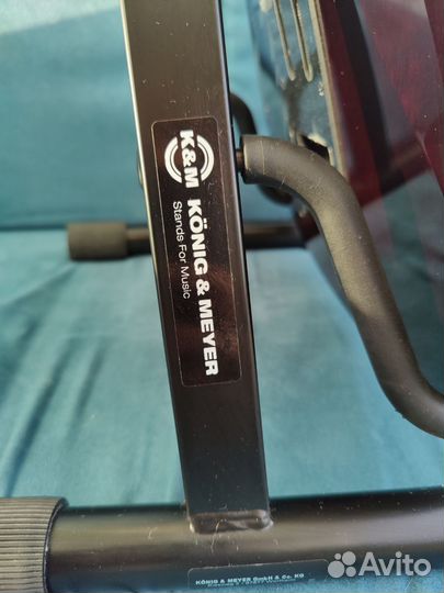 Стойка для гитары