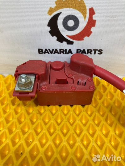 Плюсовой провод аккумулятора клемма Bmw X5 E70 3.0