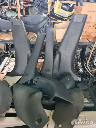 Пластик Nissan Juke F15 HR16DE 2011