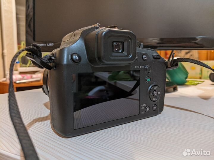 Panasonic Lumix DC-FZ82