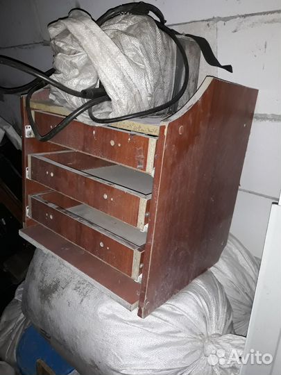 Шкаф с выдвижными ящиками бу