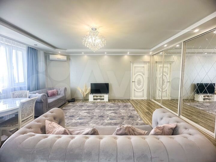 2-к. квартира, 60 м², 14/28 эт.