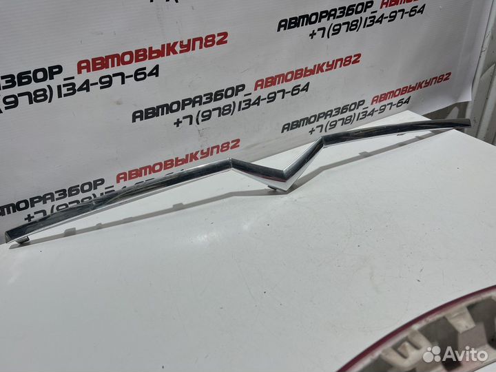 Молдинг переднего бампера Citroen C4