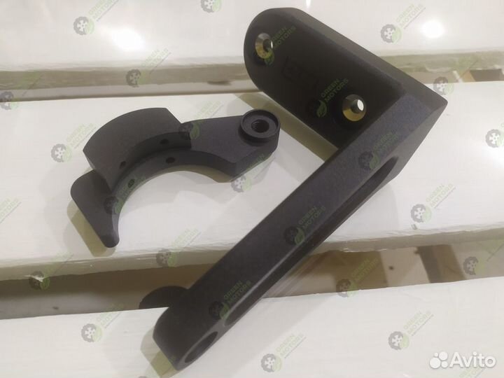 Крепление демпфера Dualtron Ultra Thunder