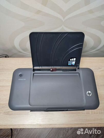 Цветной струйный принтер HP Deskjet 1000