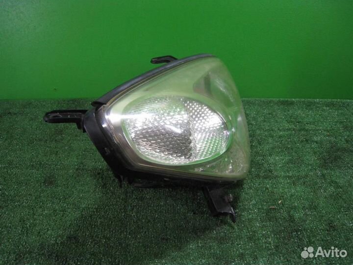 Фара правая Toyota RAV4 A2 2005
