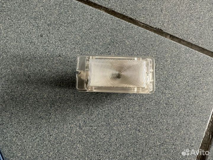 Плафон освещения багажника Рено Дастер