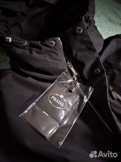 Пуховик Prada