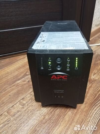 Ибп APC 750 Smart UPS