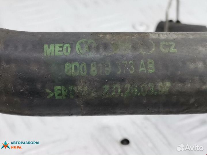 Патрубок отопителя (печки) Volkswagen Passat B5