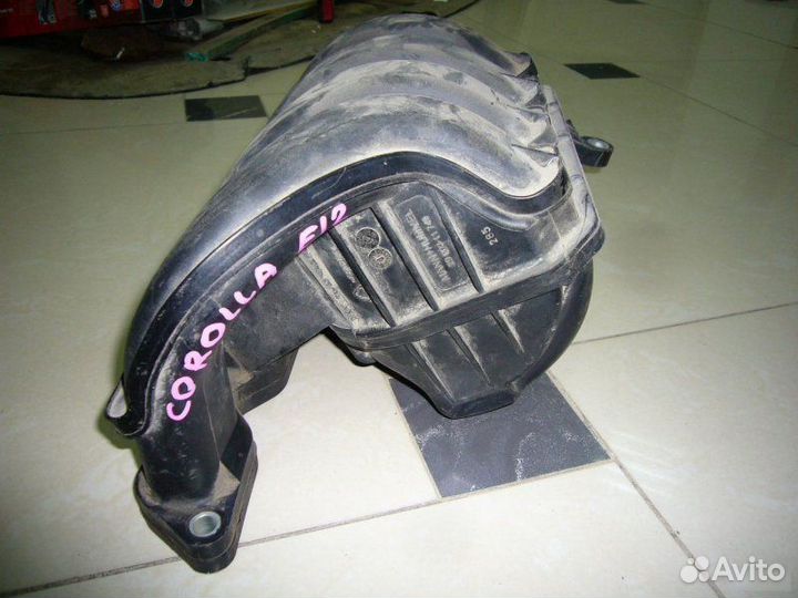 Коллектор впускной Toyota Corolla E12 3ZZ 2006