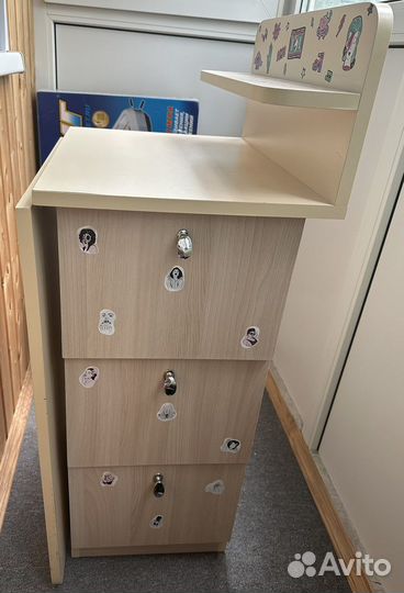 Маникюрный стол складной