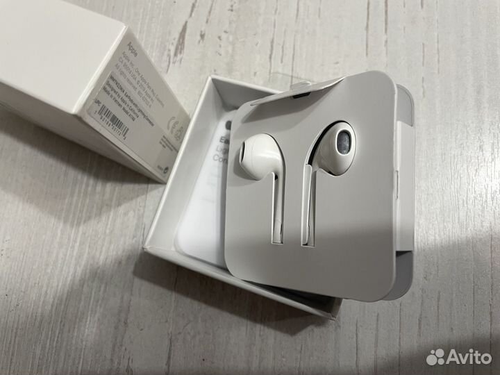 Наушники apple earpods lightning