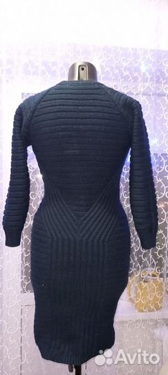 Платье вязаное
