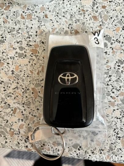 Новый оригинальный смарт ключ зажигания камри 70