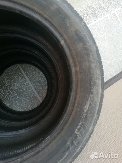 Bridgestone Dueler H/P Sport 215/60 R17