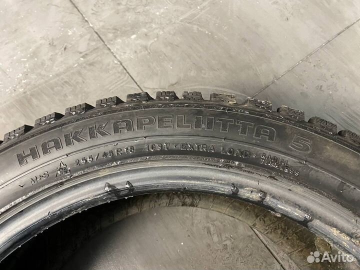 Nokian Tyres Hakkapeliitta 5 255/45 R18 103T