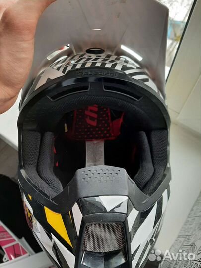 Шлем для мотокросса профессиональный