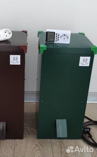 Кормушка для собак автоматическая (новая)