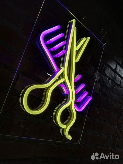 Неоновая вывеска