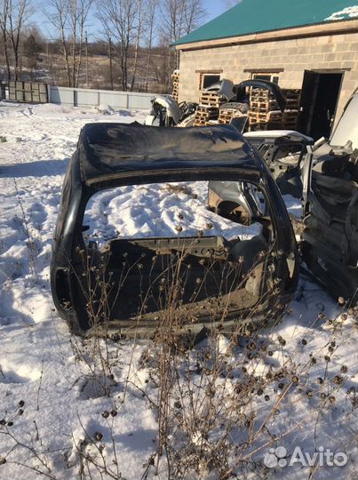 Задняя часть Шевроле Нива