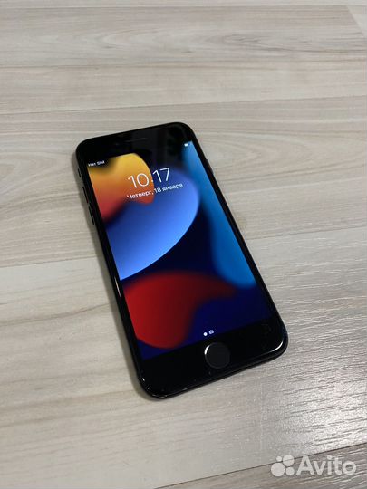 iPhone 7, 32 ГБ
