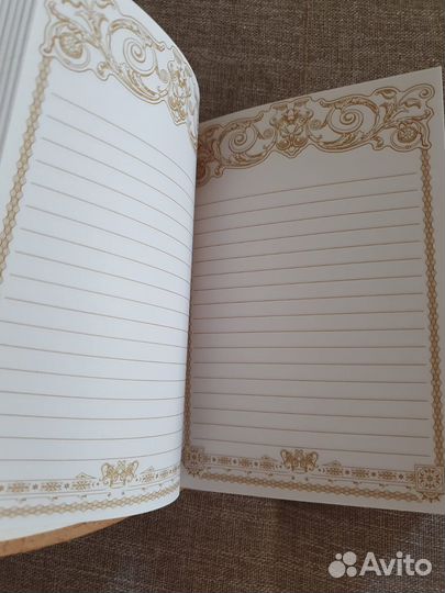 Блокнот с кожаной обложкой