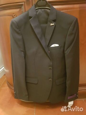 Костюм новый 140-146