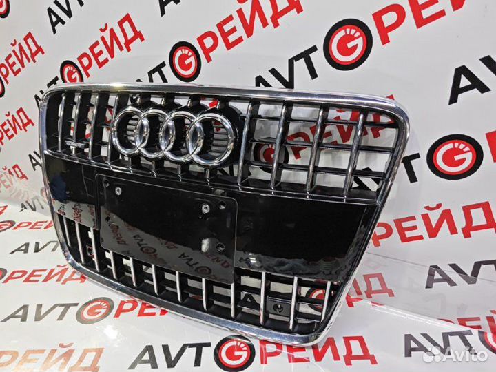 Решетка радиатора Audi Q7 4L cjtc 02.05.2012