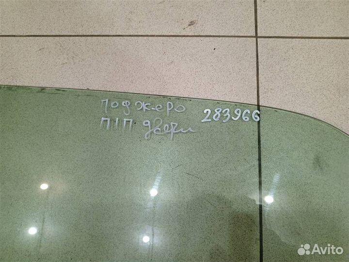 Стекло двери передней правой Mitsubishi Pajero iO