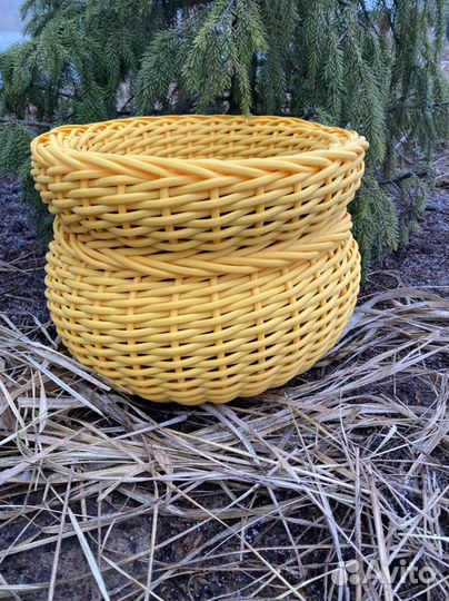 Кашпо из ротанга