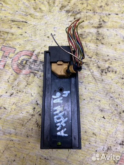 Блок управления стеклоподъемниками Audi A6 C5 ALF