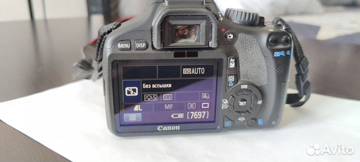 Зеркальный фотоаппарат Canon EOS 550d